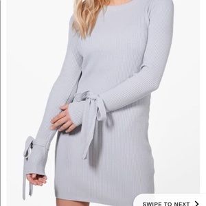 NWT boohoo dress tie sleeve